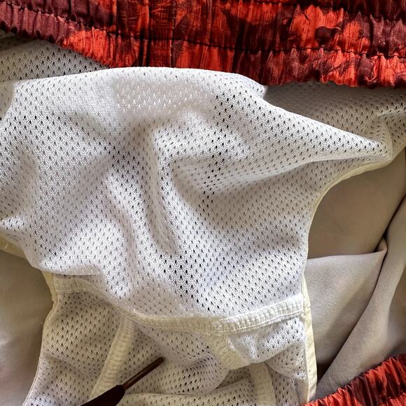 Prana Swim Trunks Drawsting Floral Tropical Print Elastic Waist Mesh Red M - Picture 3 of 4